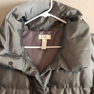 ANN TAYLOR Loft down and feather puffy vest